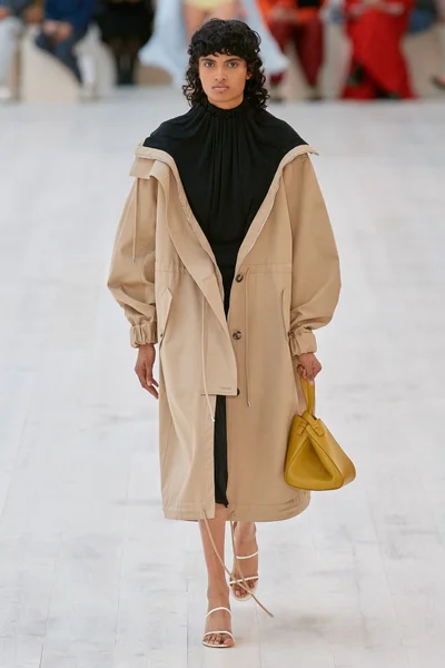 Look 52
